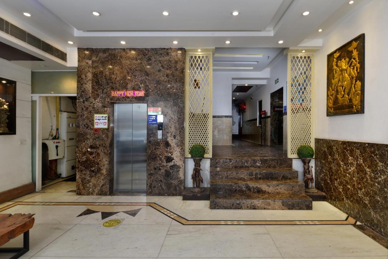 Capital O 2242 Hotel Yuvraj Deluxe New Delhi Eksteriør billede